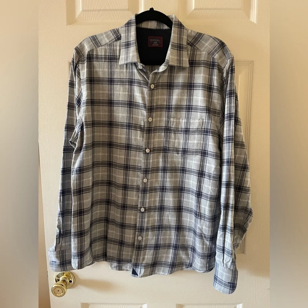 UNTUCKit button down shirt • Mens Large